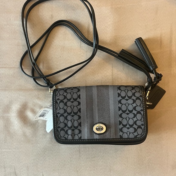 Coach Handbags - Coach Black& Gray Bag. 8wX5L. NWT